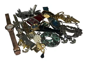 1 Lb Craft Mixed Lot Broken Single Beads Vintage To Now Jewelry For Crafting #12 - Picture 1 of 8