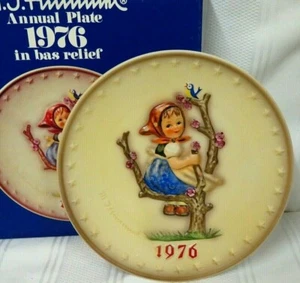 1976 Goebel HUMMEL Collector Plate~ 6th Annual~ APPLE TREE GIRL #269 ~ MIB - Picture 1 of 6