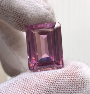 26.80Cts High Quality Pink Zircon Faceted 18x12x7MM Octagon pink Zircon Gemstone - Picture 1 of 6