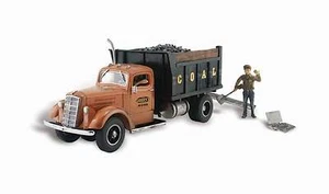 WOODLAND SCENICS AUTO SCENE LUMPY'S COAL COMPANY N SCALE VEHICLE - Picture 1 of 1