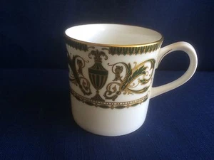 Royal Worcester Windsor large coffee can - Picture 1 of 1