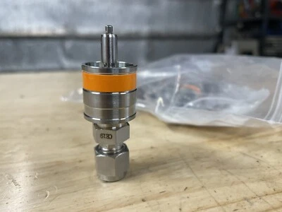 SWAGELOK/DK-LOK SS-QC4-D-400K2 QUICK CONNECT 1/4 STEM WITH VALVE - Image 1 of 3
