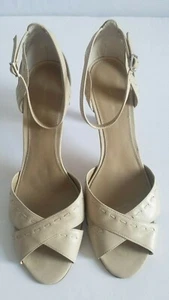 Bandolino BD Loreen Women's Ivory Ankle Strap Peep Toe Heel Sandals Size 9.5 - Picture 1 of 8