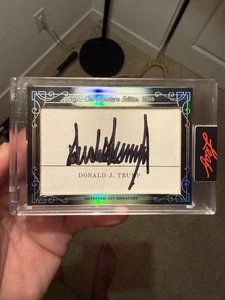Donald J. Trump 2016 Leaf Cut Signature Edition Signed Auto Autograph President - Picture 1 of 3
