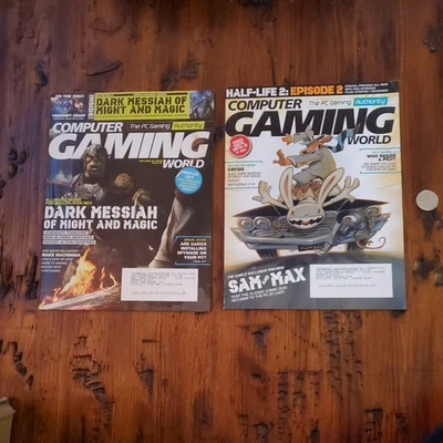 lot of 2 Computer Gaming Wold  - Image 1 of 4