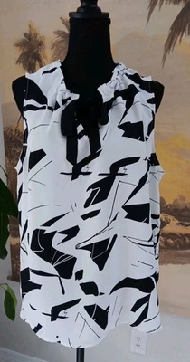 Блузка-ракушка Vince Camuto XL, черно-белый абстрактный принт, галстук спереди, собранный в рюш вырез - Изображение 1 из 4