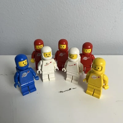 LEGO Classic Space Spaceman Lot of 7 Vintage Red/White/Yellow/Blue Minifigures - Image 1 of 4