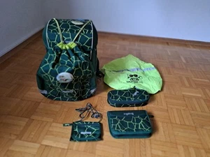 Ergobag Cubo Light Schulranzen Set inkl. Mäppchen, Brust-Turnbeutel, Regenschutz - Bild 1 von 8