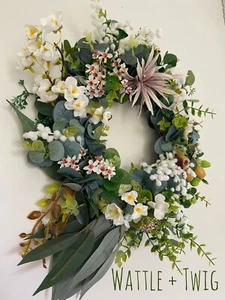 HANDCRAFTED DOOR WREATH - STUNNING AUSTRALIAN ‘SNOWY MOUNTAIN’ BUSH FAUX WREATHS - Picture 1 of 5