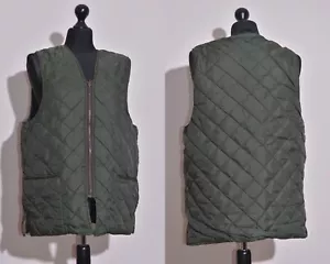 Barbour Men's A855 Quilted Waistcoat Zip In Liner Green Gilet Full Zip C44 112CM - Picture 1 of 10