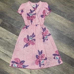 1960s Floral PBJ Hawaiian Style Pink Hibiscus Print Wrap Mid Length Dress Sz S - Picture 1 of 9