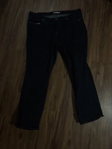 Women’s Curvy Dark Wash Levi Classic Bootcut Jeans - Picture 1 of 11