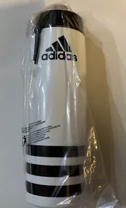 Botella de agua 750 Adidas 25 oz - blanca/negra. NUEVO LIBRE DE BPA - Imagen 1 de 8