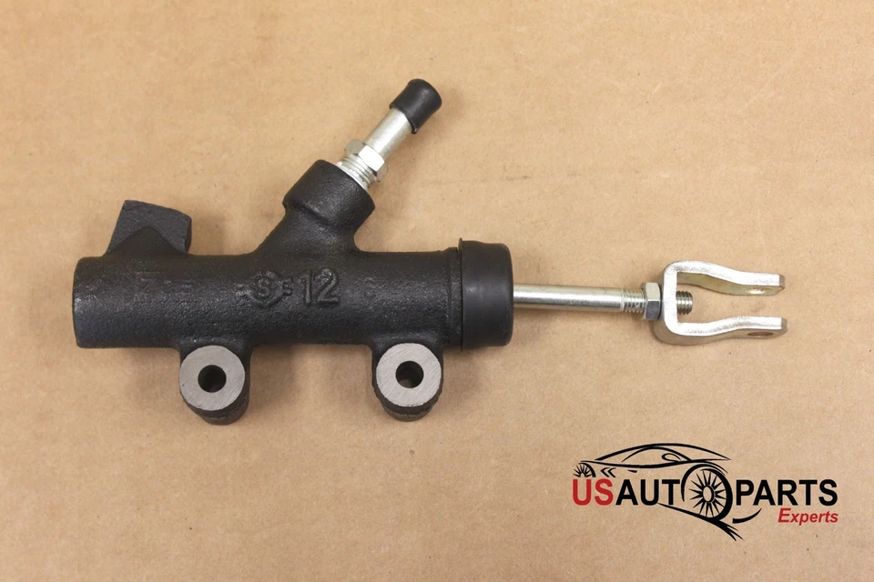 Genuine ISUZU Clutch Master Cylinder Asm For NPR 4BD2 3.9L 1992-1997 - Image 1 of 4