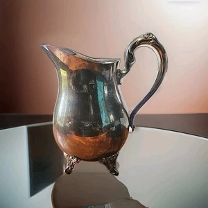 Brocca acqua alta vintage placcata argento ~ 8,5" labbra ghiaccio ornate manico e piedi - Foto 1 di 15