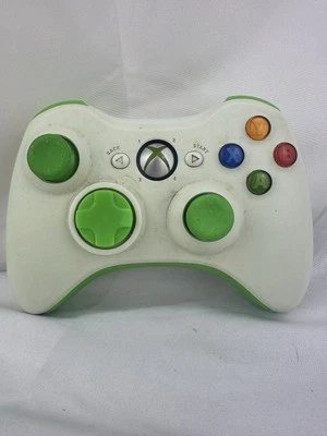 Microsoft Xbox 360 Wireless Controller With Rechargable-White- Untested Rare - Image 1 of 4