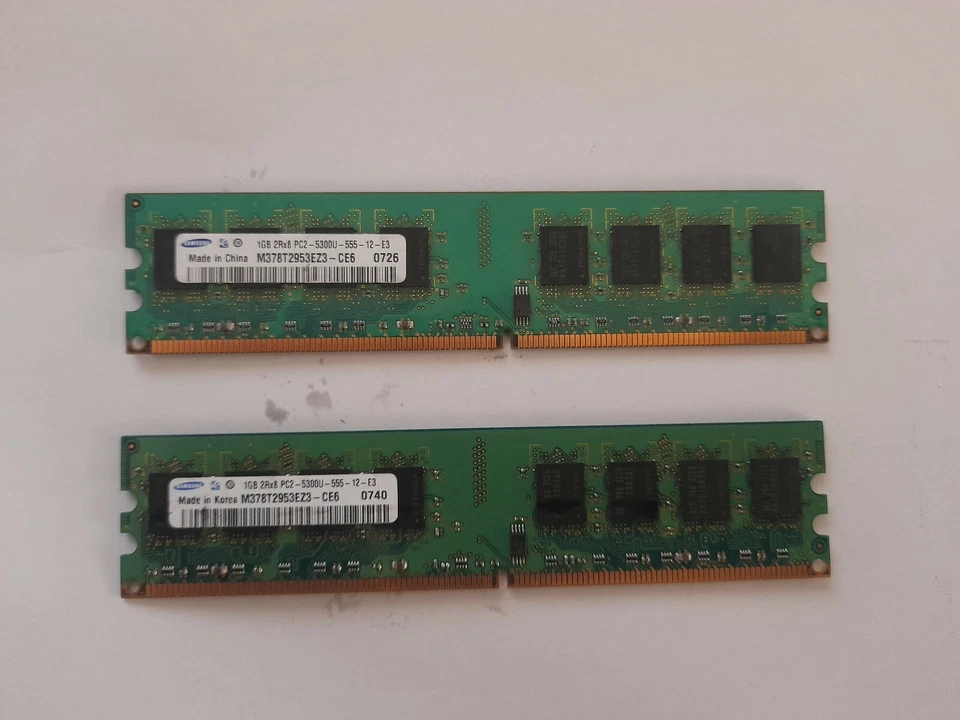 2 x 1Gb DDR2 PC5300 - Image 1 of 1