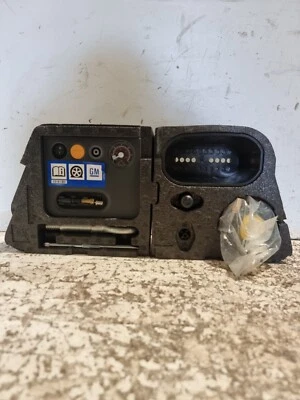 Vauxhall Meriva Tyre Inflation Kit & Air Compressor W/Foam 2012 MK2 OEM 13388763 - Image 1 of 4