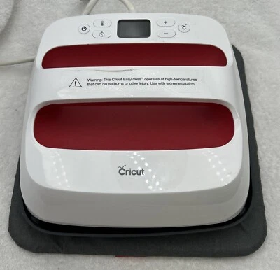 Cricut EasyPress 2 Raspberry, 9" x 9" Heat Press For arts And Crafts - Image 1 of 4