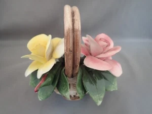 VINTAGE SIGNED CAPODIMONTE NUOVA SMALL BASKET OF ROSES - Picture 1 of 5