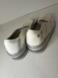 Bzees Damen-Slipper elfenbeinfarben 6,5 Medium neu mit Etikett - Bild 1 von 2