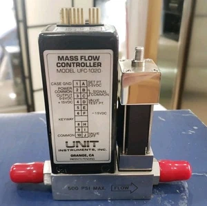 Unit UFC-1020 Mass Flow Controller MFC, N2, 50 SCCM - Picture 1 of 3