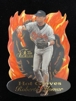 1997 Fleer Roberto Alomar Hot Gloves Die Cut - Image 1 of 2