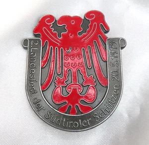 Commemorative Badge 2nd State Festival of the South Tyrolean Schützen Tyrol Pin - Picture 1 of 4
