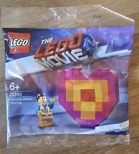 LEGO The LEGO Movie 2:Emmet's 'Piece' Offering VALENTINES (30340) New - Free P+P - Picture 1 of 2