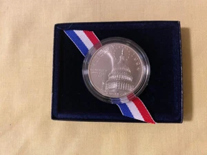 US Capitol Bicentennial Silver Dollar, Uncirculated, with Box & COA - Picture 1 of 3