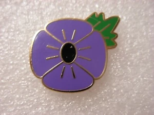 Purple flower with leaf pin badge. Animal Animals. Metal. Poppies. Poppy - Picture 1 of 1
