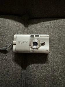 Canon ELPH Z3 fotocamera digitale compatta - Foto 1 di 6