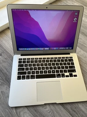 Apple MacBook Air A1466 2015 13" Core i5-5350U 1.6GHz 128GB / 8GB - AT01 - Image 1 of 4