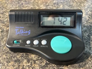 Radio Shack Talking Curve Alarm Clock / Large LCD Display, VTG-TESTED-WORKS - Picture 1 of 11