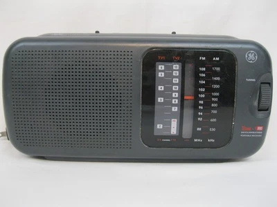 General Electric GE 2948A 4 bandas AM FM TV radio meteorológica receptor portátil AC/DC Foto 1 de 4