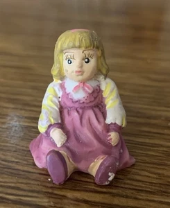 "Mini muñeca vintage de cerámica de 1,25""" - Imagen 1 de 3