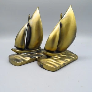 vintage darkened brass sailboat bookends 7 1/2" tall felt on bottom 70's - Picture 1 of 12