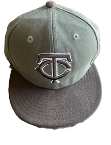MLB Minnesota Twins Baseball TC Hat Cap Sz 8 New Era 59Fifty Army Green Fitted - Picture 1 of 5