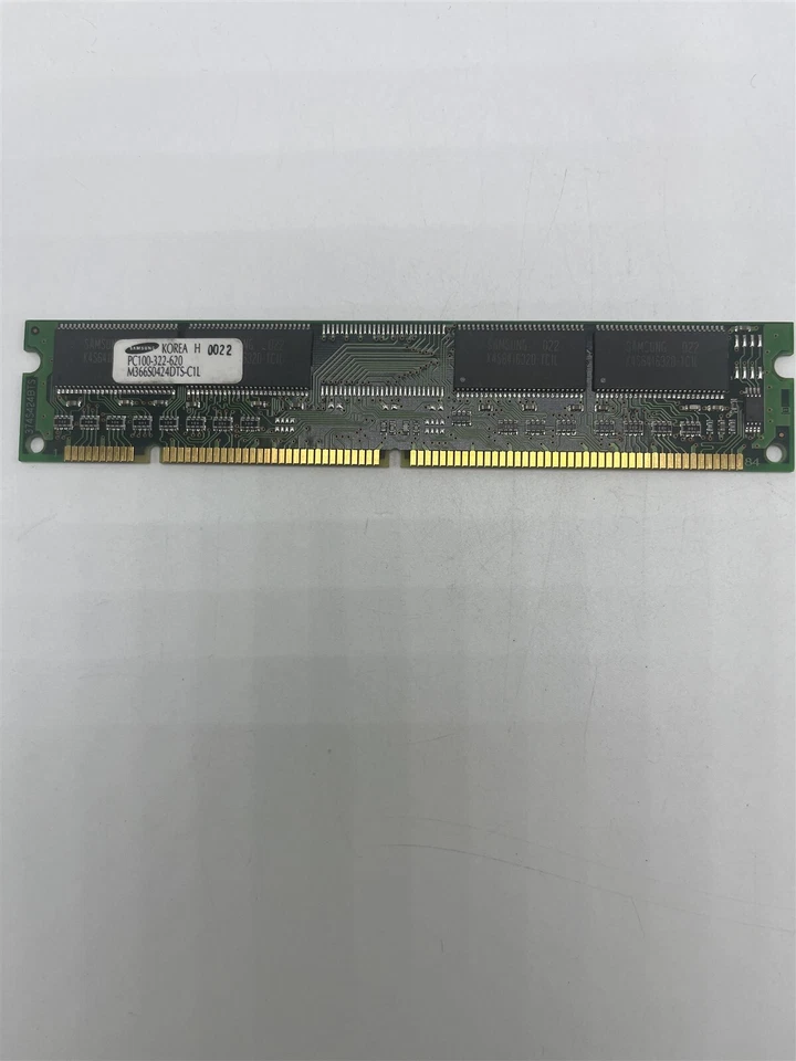 Samsung 32MB PC100 SDRAM RAM - Image 1 of 1