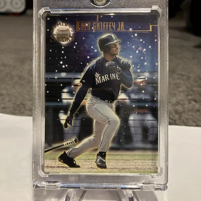 1998 Topps MLB Stars #100 Ken Griffey Jr /9799 Seattle Mariners B6 - Image 1 of 2