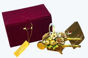 Nuevo en caja Dillards coleccionable Cloisonne floral carretilla adorno - Imagen 1 de 10