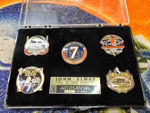 John Elway Salón de la Fama 2004, Super Bowl Peter Davis Edición Limitada Juego de 5 prendedores #132 NFL - Imagen 1 de 8