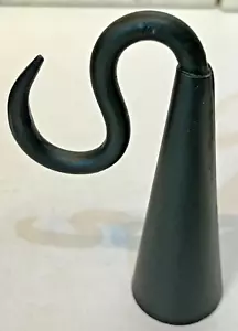 Neu antiker Stil handgearbeitetes Eisen KERZENSCHNUPFTABAK Kegelform Fingerschlaufe & Haken - Bild 1 von 6