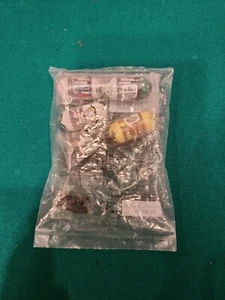 MIGHTY BEANZ STAR WARS 82-86 MAIL ORDER R2Q5 K-3PO R5D4 R4P44 PIT DROID SEALED - Picture 1 of 2