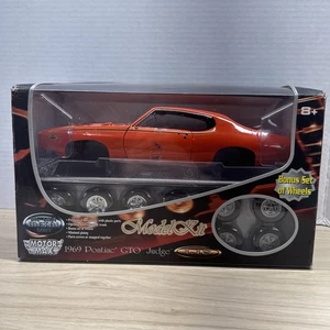 Motor Max diecast model KIT 1:18 1969 Pontiac GTO Judge Orange/Red NIB - Picture 1 of 9