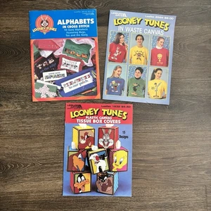 Lote de 3 patrones artesanales vintage de plástico de punto de cruz y lona de desecho de Looney Tunes - Imagen 1 de 8