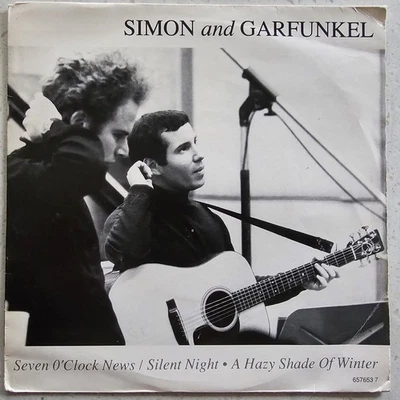 Simon & Garfunkel (e) Seven O'Clock News / Silent Night / A Hazy Shade Of - 7" - Image 1 of 4