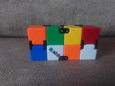 Rubik's Infinity Cube Fidget Giocattolo Sollievo Stress - Immagine 1 di 3