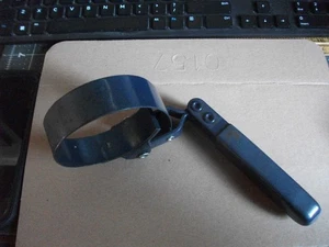 2.5" to 3" Oil Filter Wrench Swivel Oil Filter Removal Tool Universal Filter - Bild 1 von 3