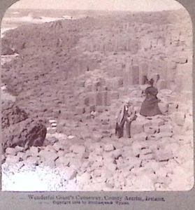 1899 WONDERFUL GIANT'S CAUSEWAY COUNTY ANTRIM IRELAND STEREOVIEW Z3116 - Picture 1 of 3